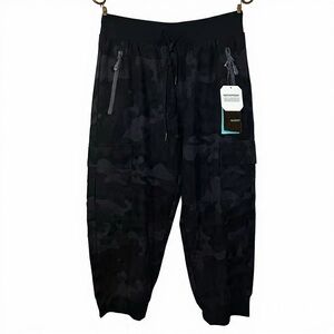 Maskert Women’s Black Camouflage Cargo Pants